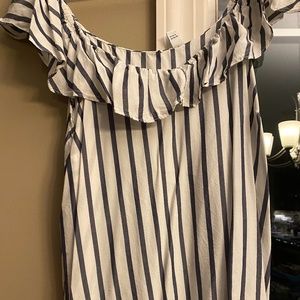 Off the shoulder, Summer striped Old Navy Shirt